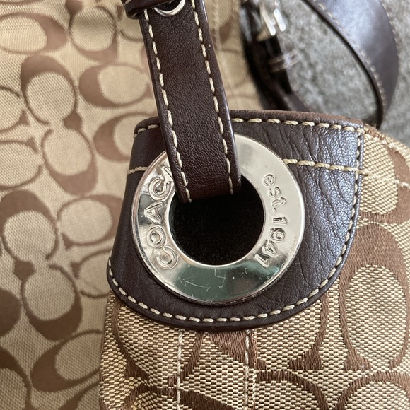 Coach Brown Shoulder Bag - Picture 15 of 17